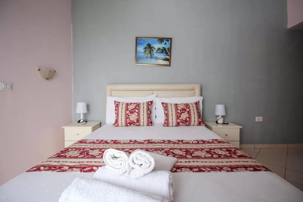 Blue Bay - STD DBL 1.jpg